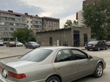 Toyota Camry 2000 года за 3 500 000 тг. в Алматы – фото 4