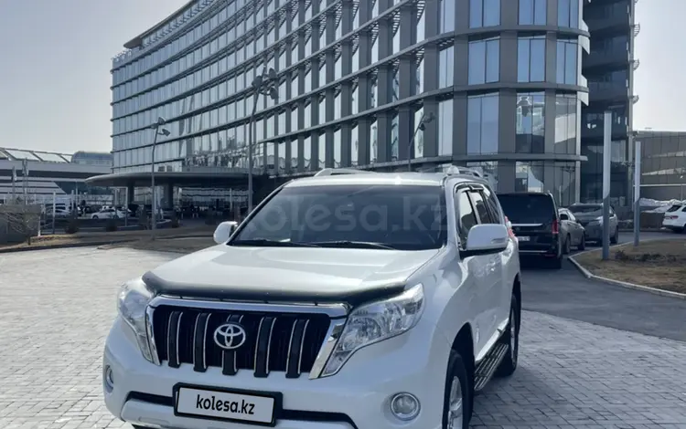 Toyota Land Cruiser Prado 2015 года за 16 950 000 тг. в Астана