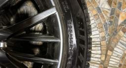 Резина «Bridgestone» с дисками «lexus» за 350 000 тг. в Петропавловск – фото 2