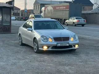 Mercedes-Benz E 320