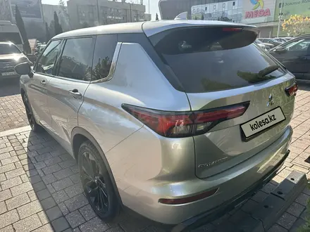 Mitsubishi Outlander 2022 года за 17 500 000 тг. в Алматы – фото 7