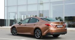 Toyota Camry Luxe 2025 года за 25 190 000 тг. в Тараз – фото 2
