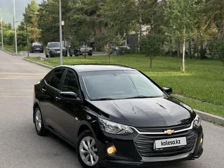 Chevrolet Onix 2023 года за 5 800 000 тг. в Алматы – фото 3