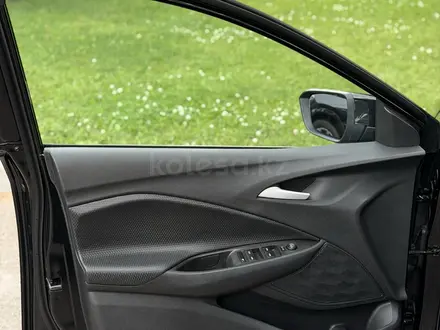 Chevrolet Onix 2023 года за 5 800 000 тг. в Алматы – фото 28