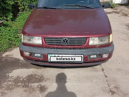 Volkswagen Passat 1994 года за 1 000 000 тг. в Алматы