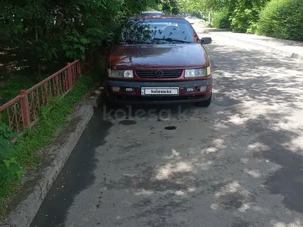 Volkswagen Passat 1994 года за 1 000 000 тг. в Алматы – фото 6