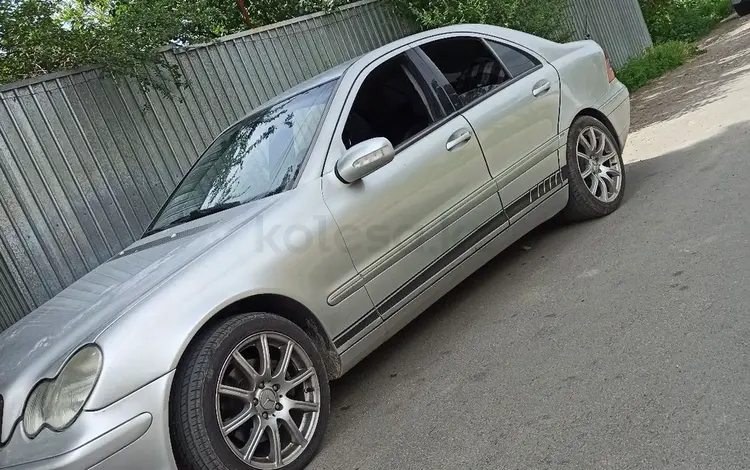 Mercedes-Benz C 240 2000 годаүшін2 500 000 тг. в Алматы