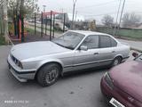 BMW 525 1990 года за 1 300 000 тг. в Алматы – фото 4