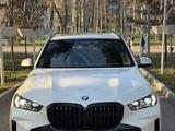 BMW X5 2023 года за 48 000 000 тг. в Алматы – фото 4