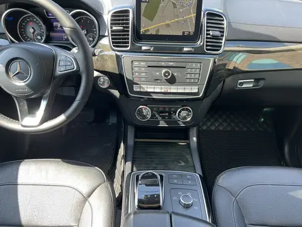 Mercedes-Benz GLS 400 2016 года за 29 000 000 тг. в Астана – фото 30