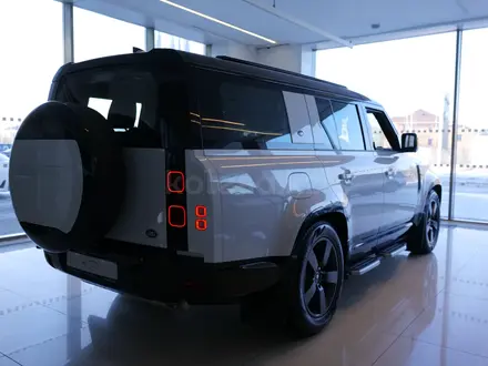 Land Rover Defender 2023 года за 55 605 000 тг. в Астана – фото 3