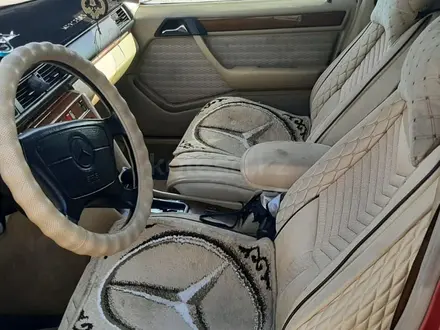 Mercedes-Benz E 280 1992 года за 1 600 000 тг. в Шымкент