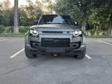 Land Rover Defender 2025 года за 135 000 000 тг. в Алматы – фото 2