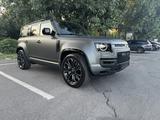 Land Rover Defender 2025 года за 135 000 000 тг. в Алматы