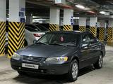 Toyota Camry 2000 года за 2 900 000 тг. в Астана