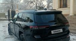 Jeep Grand Cherokee 2022 года за 28 000 000 тг. в Алматы – фото 3