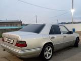 Mercedes-Benz E 220 1994 годаүшін1 500 000 тг. в Сатпаев – фото 3