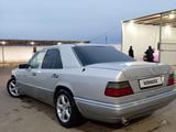 Mercedes-Benz E 220 1994 годаүшін1 500 000 тг. в Сатпаев – фото 4