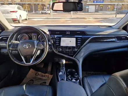 Toyota Camry 2018 года за 12 700 000 тг. в Астана – фото 18