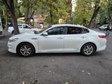 Kia K5 2019 года за 5 450 000 тг. в Алматы – фото 2