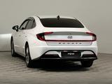 Hyundai Sonata Style 2021 года за 11 890 000 тг. в Шымкент – фото 2