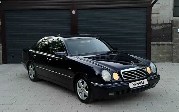 Mercedes-Benz E 320 1998 годаүшін2 950 000 тг. в Астана