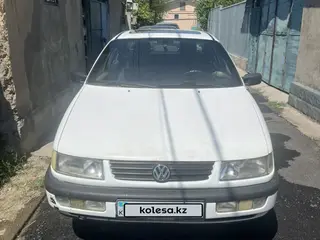 Volkswagen Passat, 1995
