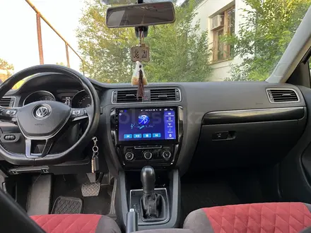 Volkswagen Jetta 2018 года за 8 600 000 тг. в Уральск – фото 4