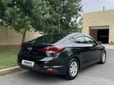 Hyundai Elantra 2018 годаfor7 300 000 тг. в Шымкент