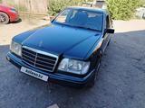 Mercedes-Benz E 280 1995 года за 1 900 000 тг. в Семей – фото 4