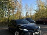 Toyota Camry 2020 года за 14 000 000 тг. в Костанай – фото 2