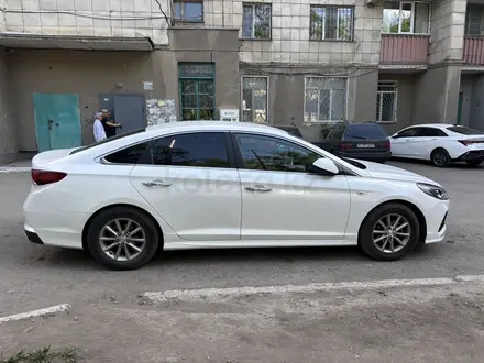 Hyundai Sonata 2019 года за 8 700 000 тг. в Караганда – фото 6