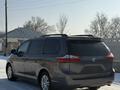 Toyota Sienna 2015 годаfor16 000 000 тг. в Тараз – фото 5