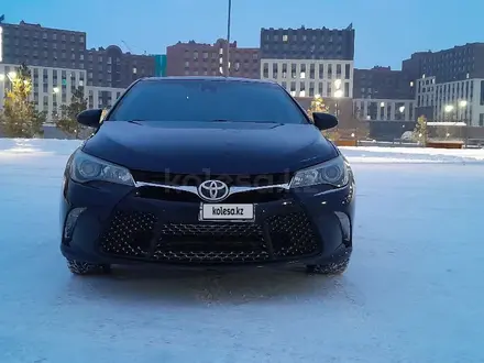 Toyota Camry 2017 года за 9 000 000 тг. в Астана