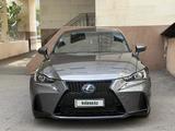 Lexus IS 200t 2017 годаүшін7 000 000 тг. в Караганда – фото 2