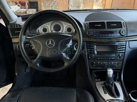 Mercedes-Benz E 500 2002 года за 5 800 000 тг. в Алматы – фото 17