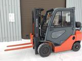 Toyota  32-8FG25 2,5 тонны 4,5 метра Газ-Бензин Кабина Цельнолитые шины 2020 годаүшін13 500 000 тг. в Караганда – фото 2