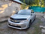 Toyota Camry 2013 года за 6 900 000 тг. в Актобе – фото 4