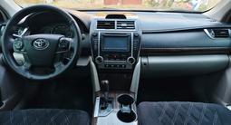 Toyota Camry 2013 годаүшін6 900 000 тг. в Актобе – фото 5