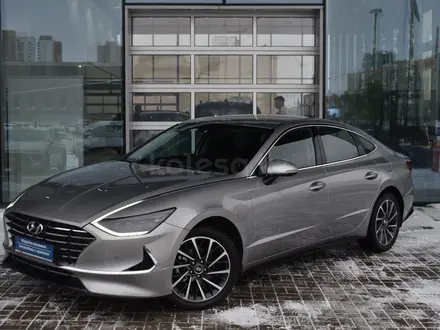 Hyundai Sonata 2021 года за 12 390 000 тг. в Астана