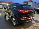 Kia Sportage 2012 года за 7 300 000 тг. в Атырау – фото 2