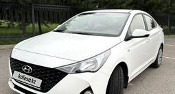 Hyundai Accent 2023 года за 8 700 000 тг. в Алматы – фото 2