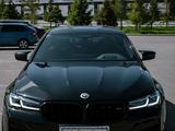 BMW M5 2023 года за 67 000 000 тг. в Астана – фото 2