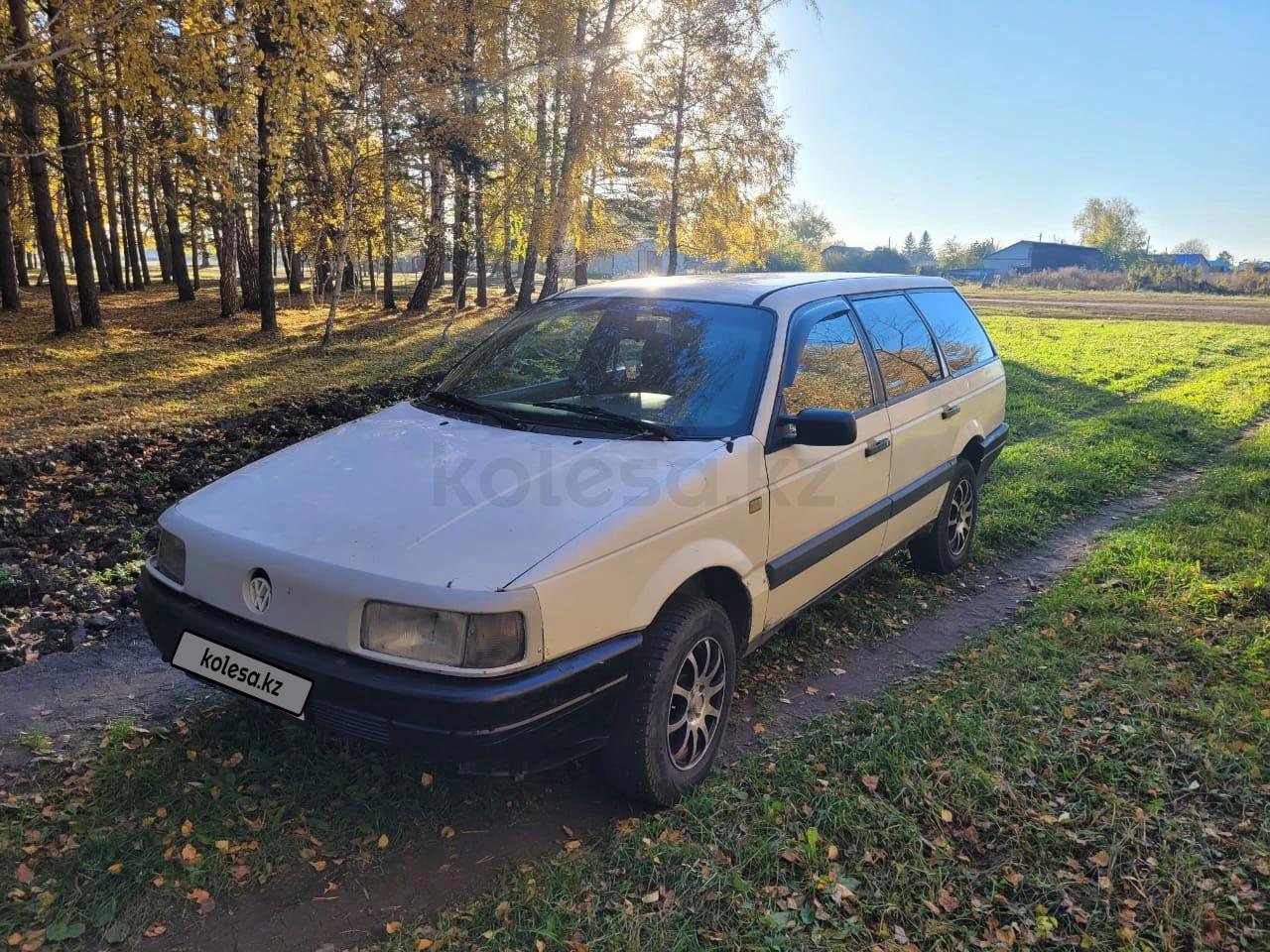 Volkswagen Passat 1990 г.