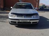 Volkswagen Golf 2001 годаүшін3 500 000 тг. в Актобе