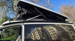 Hyundai Staria 2022 года за 37 000 000 тг. в Алматы – фото 2