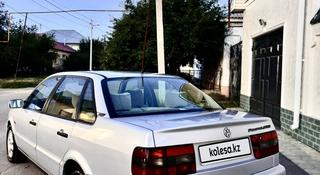 Volkswagen Passat 1994 года за 4 000 000 тг. в Шымкент