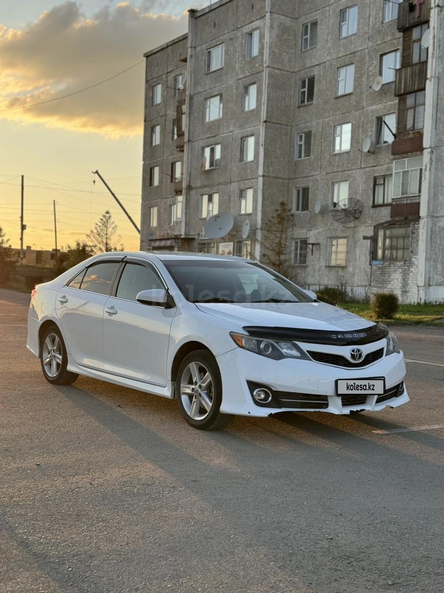 Toyota Camry 2013 г.