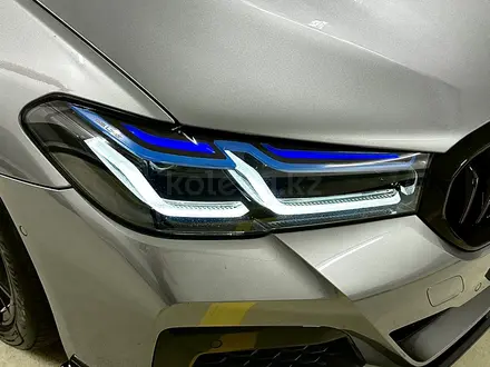 BMW 530 2022 года за 28 000 000 тг. в Алматы – фото 7
