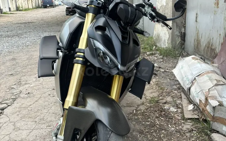Ducati  Streetfighter V4 2023 года за 9 900 000 тг. в Алматы